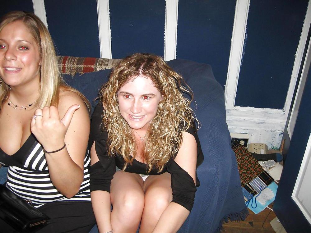 25P Voyeur Pics Upskirts Downblouse 