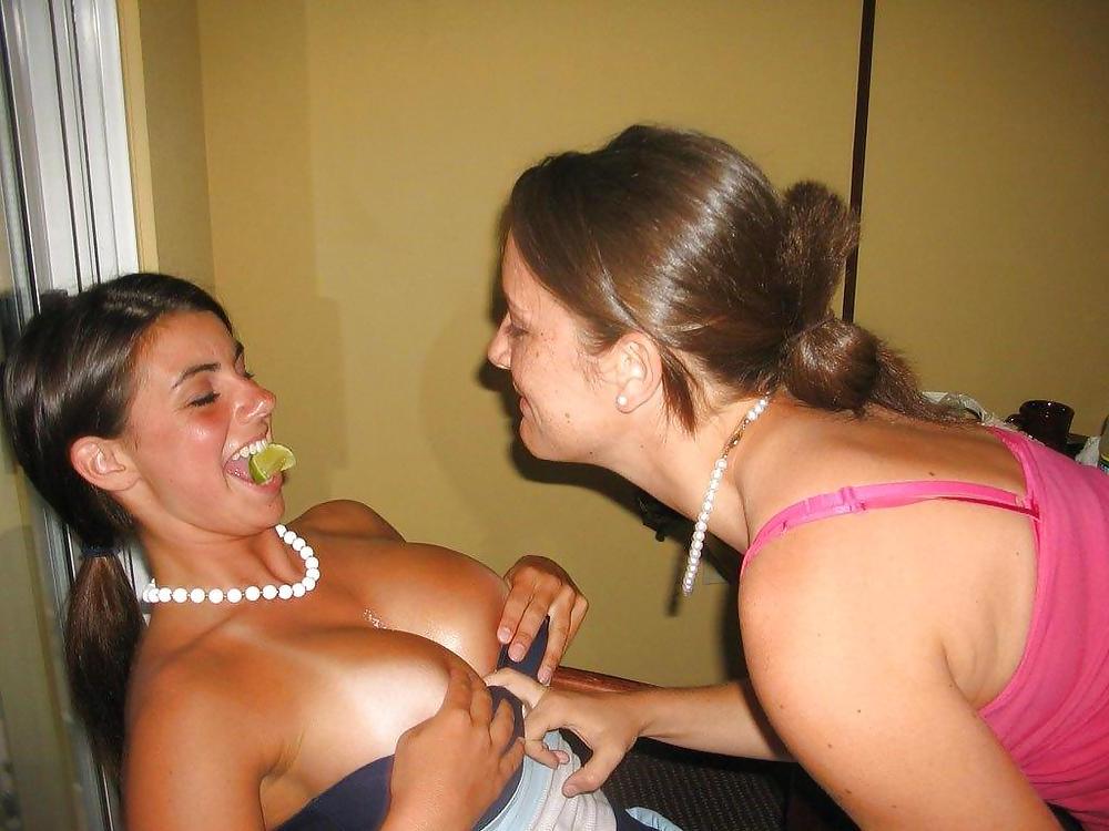 25P Voyeur Pics Upskirts Downblouse 
