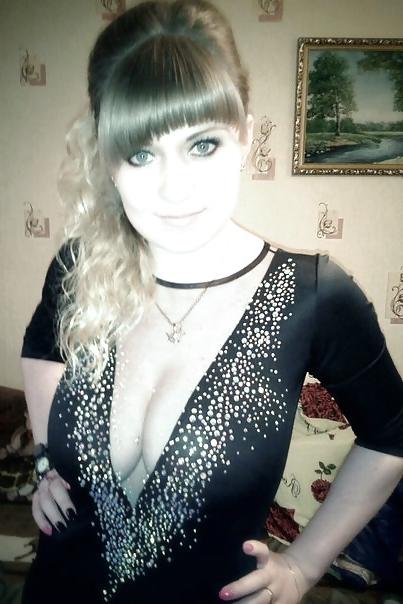 13P Busty Russian Woman 1989