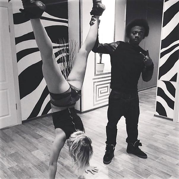 25P Russian sexy dance chick - Genrieta (She love black guy)