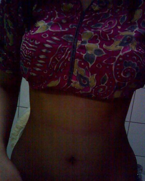 15P Desi Lahori Girl Fahmeeda