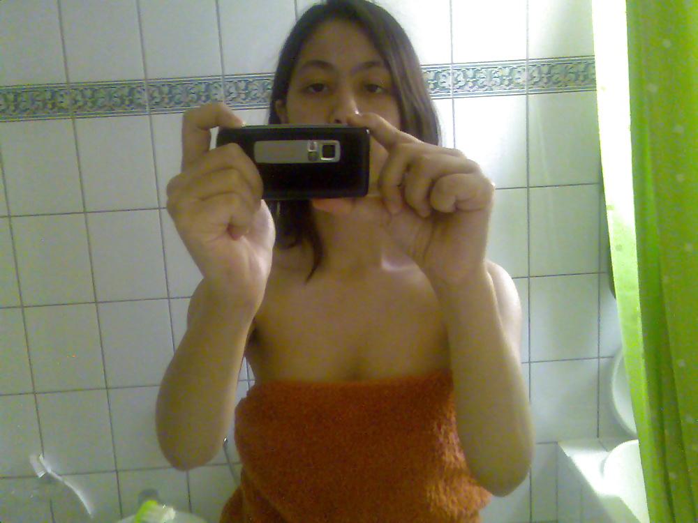 15P Desi Lahori Girl Fahmeeda