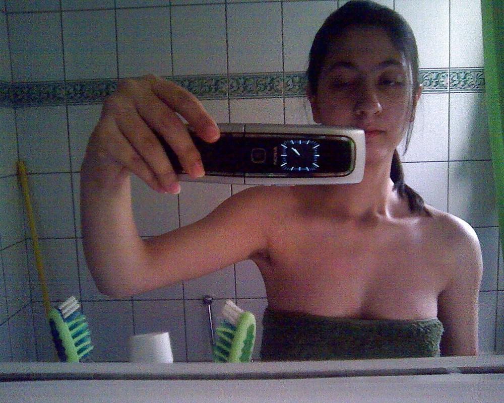 15P Desi Lahori Girl Fahmeeda