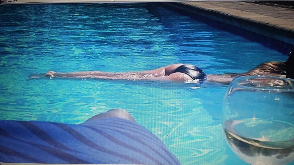 4P Black guy's blonde has huge ass