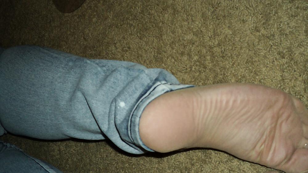 25P Soles and deep throut