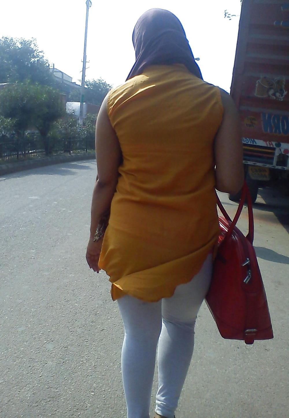 19P Desi Girls in tight or short clothes exposing themselves 