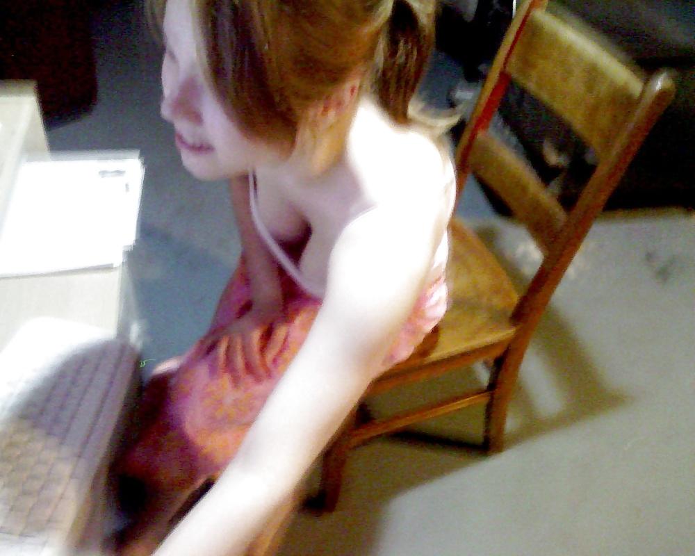25P Downblouse and Tits 