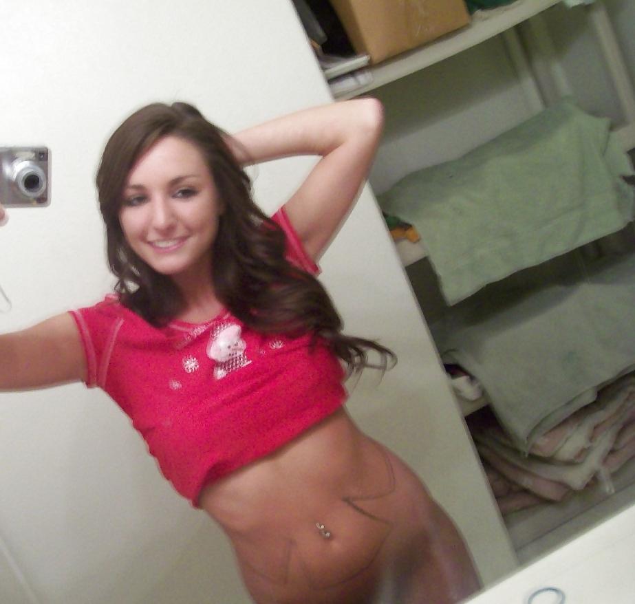 25P Naughty & Naked Teen Self Shots 16