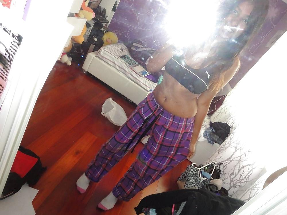 14P One Hot desi Chick