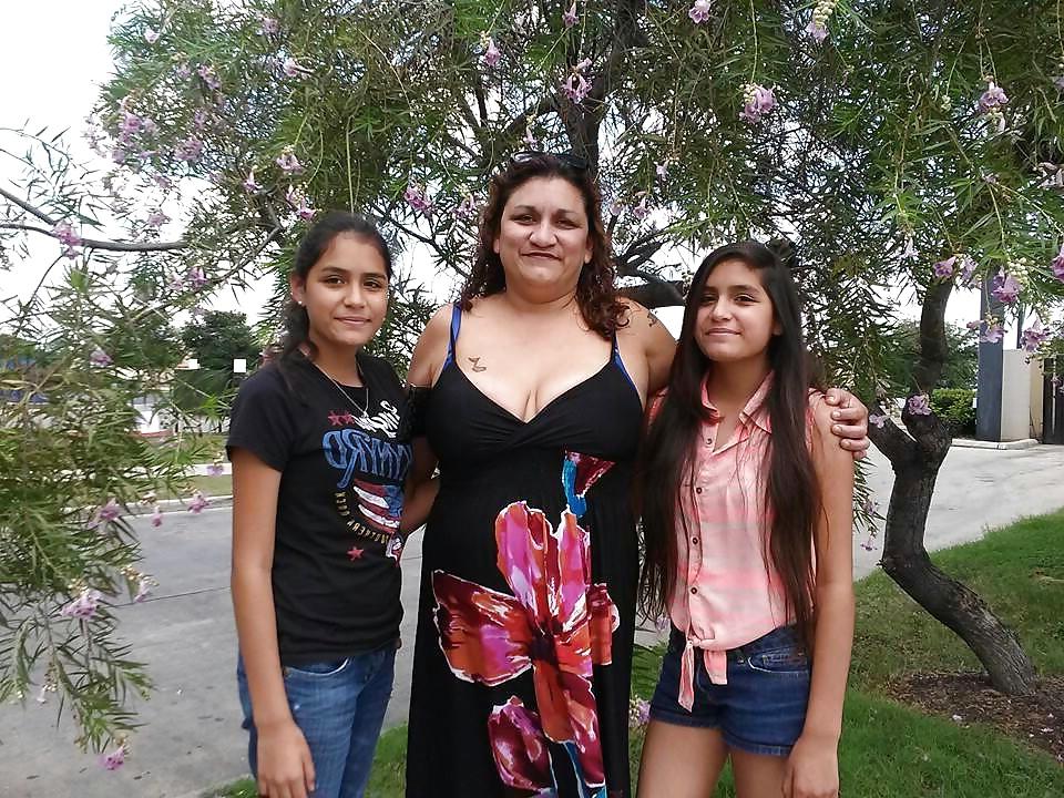 23P Oops nice big boobs tetas