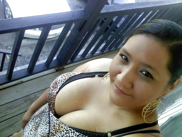 23P Oops nice big boobs tetas
