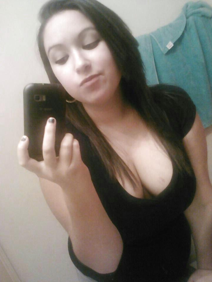 23P Oops nice big boobs tetas