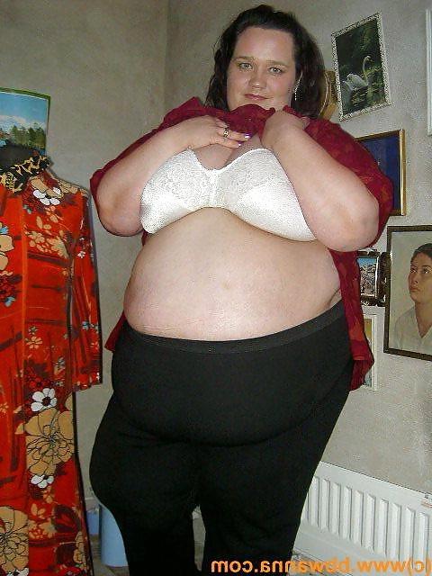 25P Bras on random women 12