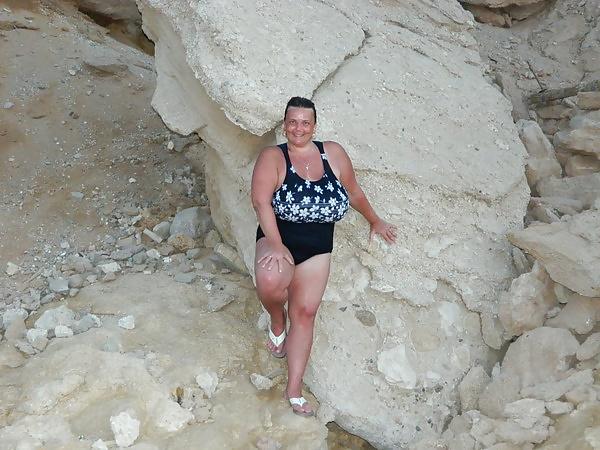 16P Busty Russian Woman 1996