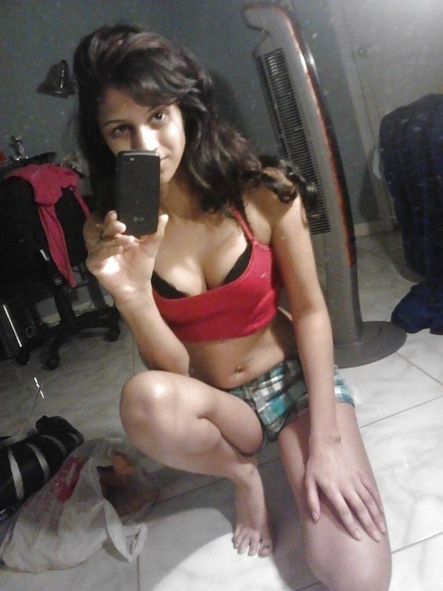 25P Desi Showing Assets 28
