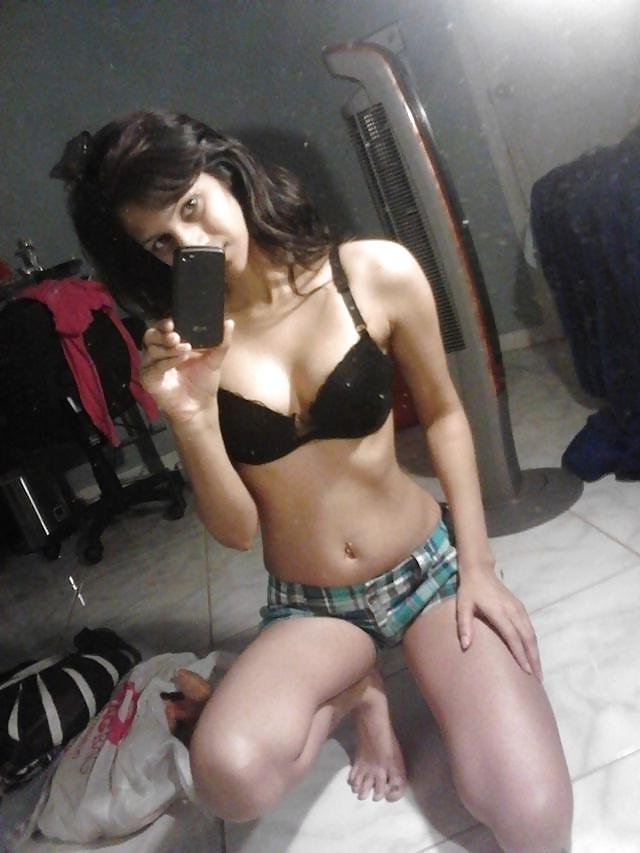 25P Desi Showing Assets 28