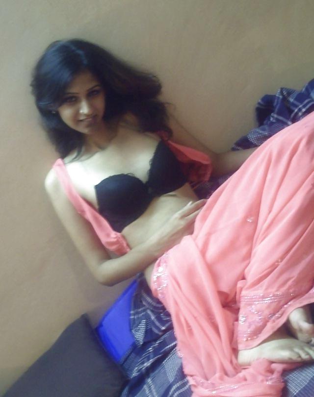 25P Desi Showing Assets 28