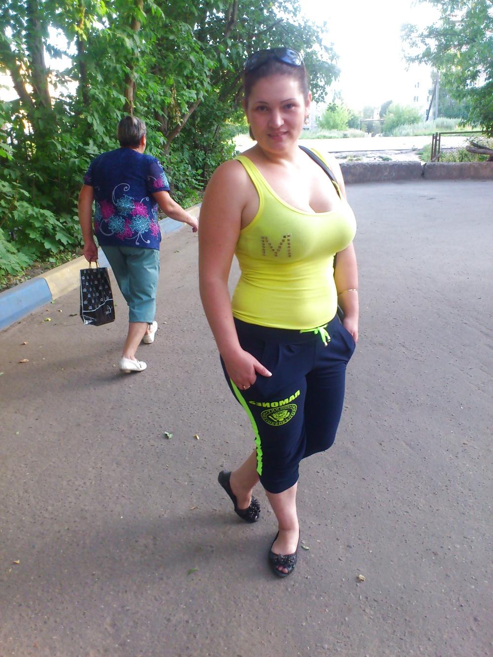 18P Busty Russian Woman 2008