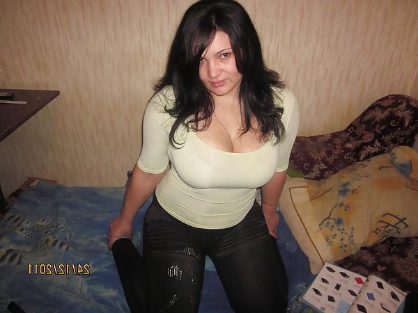 18P Busty Russian Woman 2008