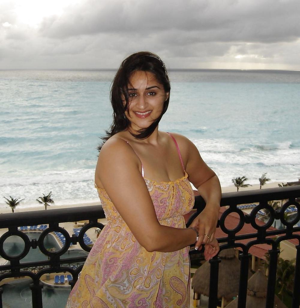 25P Paki Desi Slut