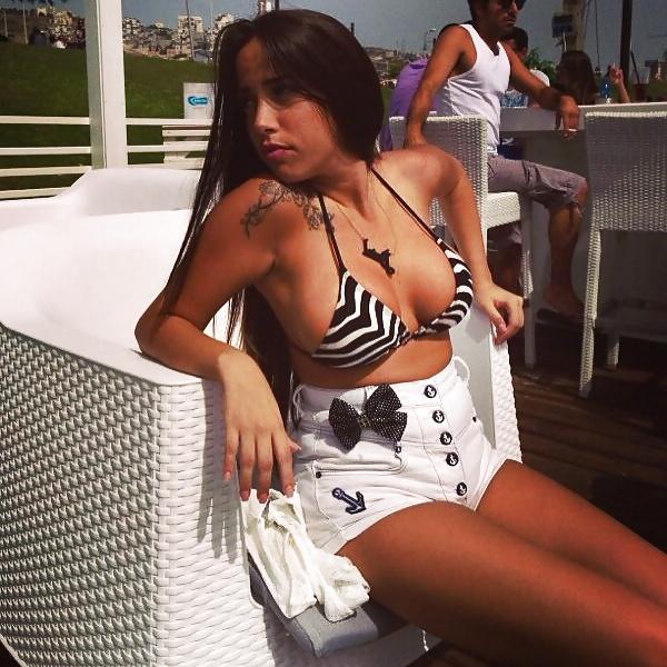 25P Tan blue eyed goddess 