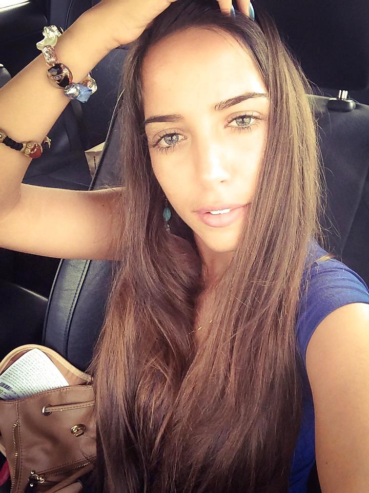 25P Tan blue eyed goddess 