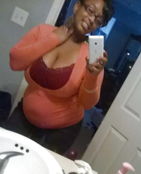 20P Sexy Self-Shooting Sistaz