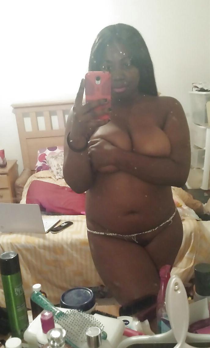 20P Sexy Self-Shooting Sistaz