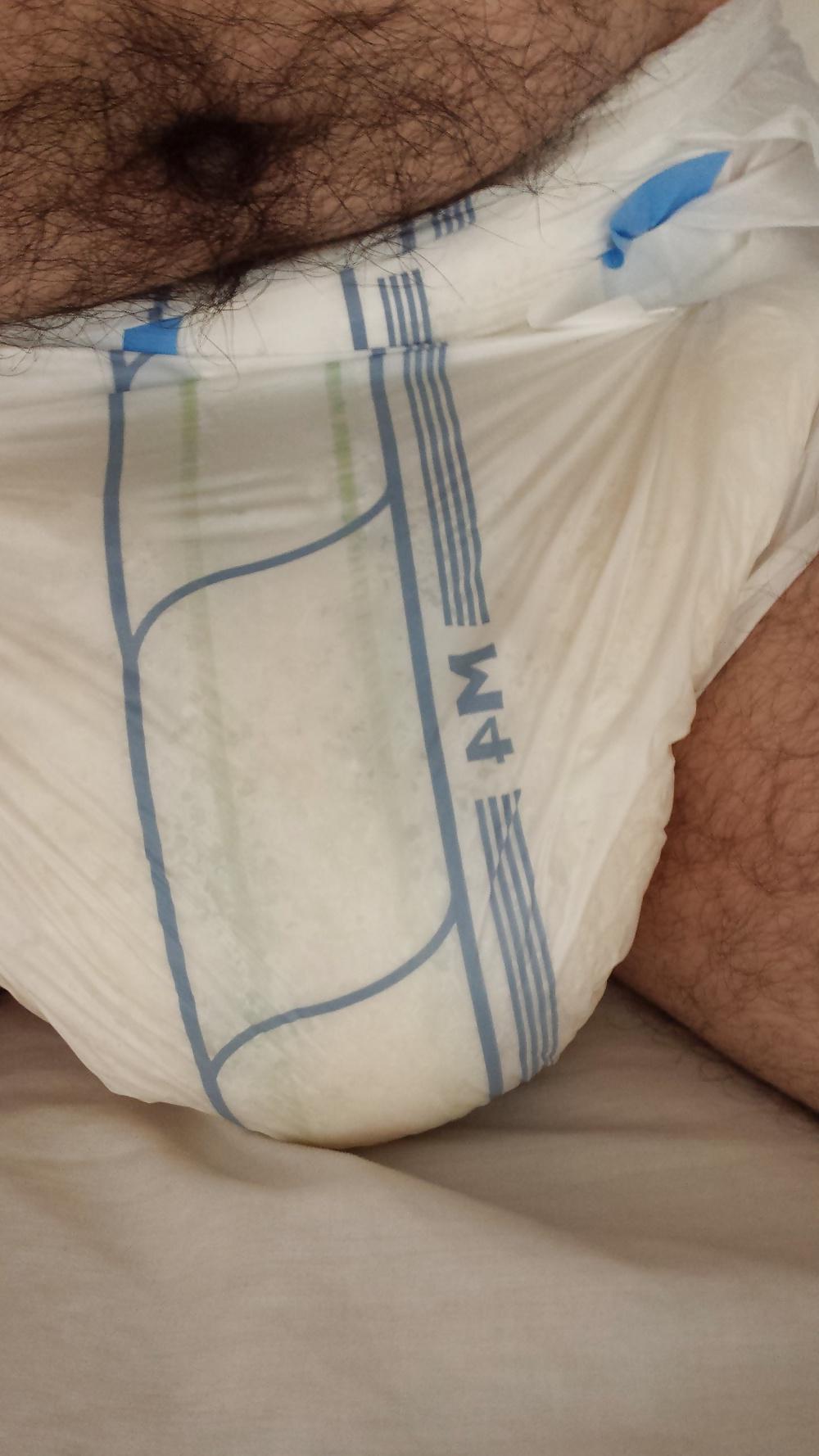 8P Wetting my thick Abri form diaper