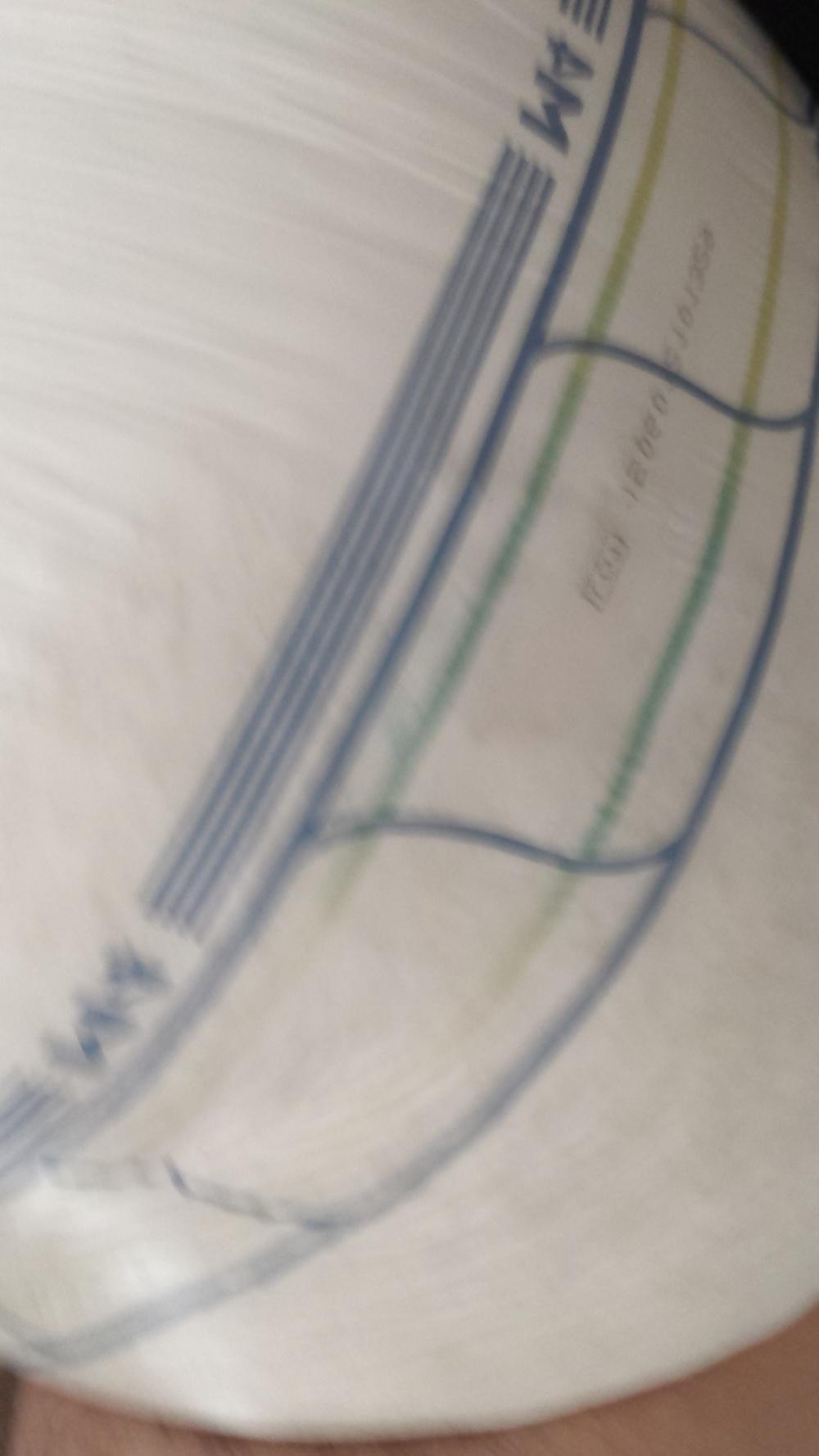 8P Wetting my thick Abri form diaper