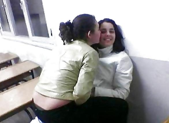 21P Arab Girls 4U ( Lesbians Colleftios - Part 4)