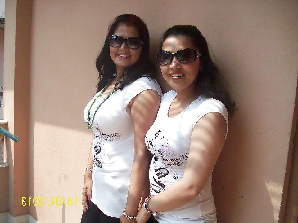 12P Sexy desi aunty MRS NEETA SANGRAULA