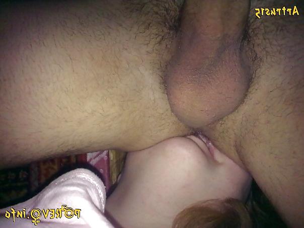 14P Girls lick an ass