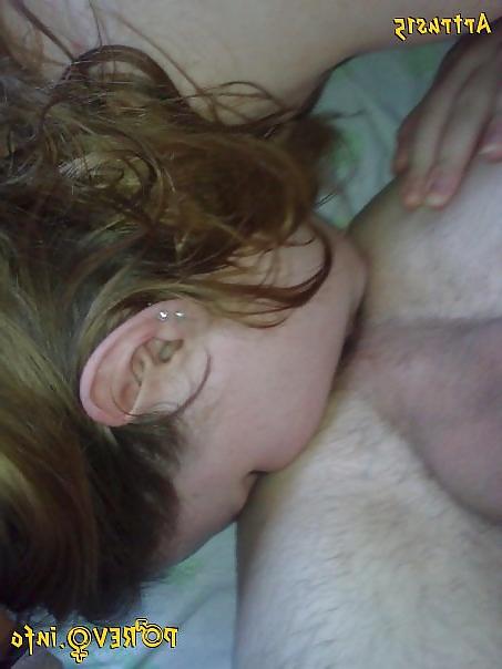14P Girls lick an ass