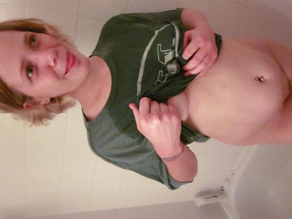 19P Baby's wet t-shirt contest in the shower