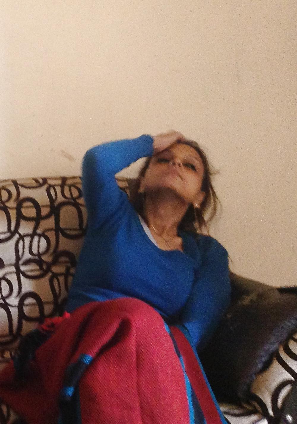25P Desi Showing Assets 29
