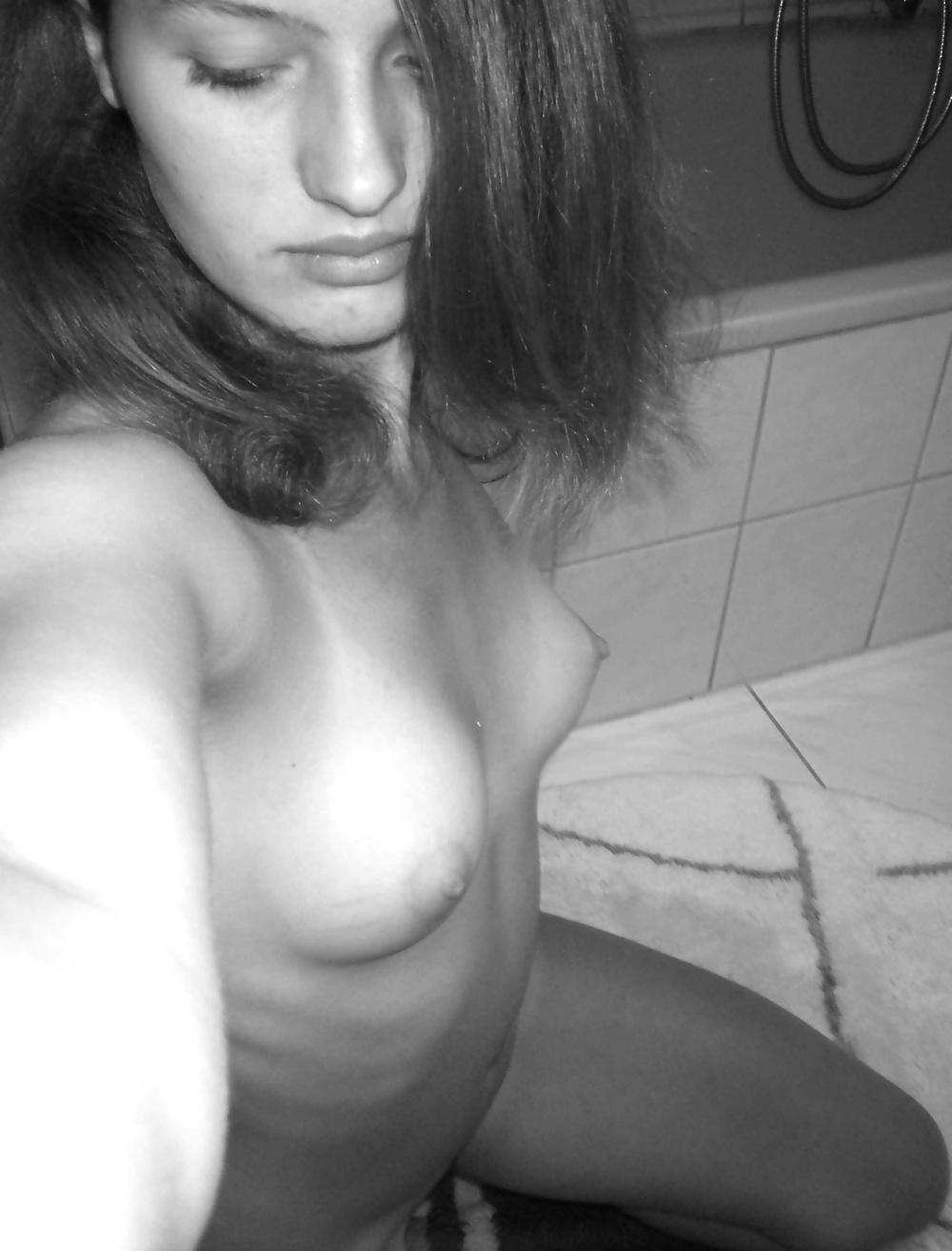 19P Self shot - Amateur girl #15