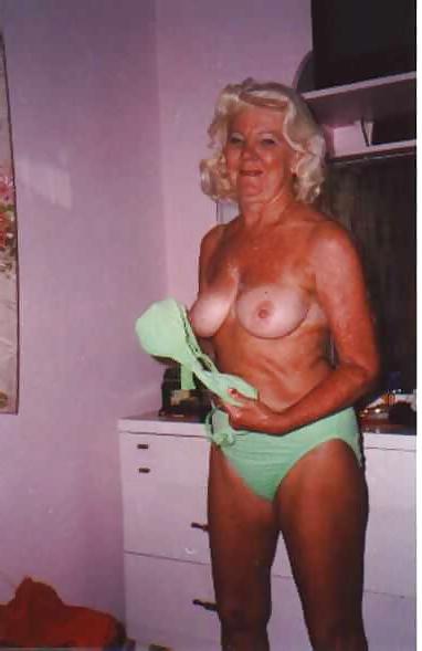 4P Unknown Granny 3