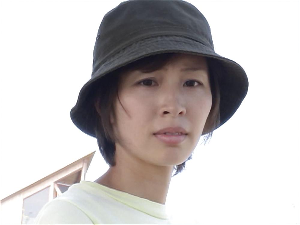 20P Japanese Married Woman - Kumiko 1