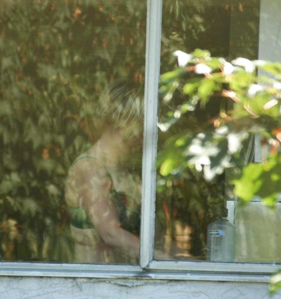 13P Voyeur-I can see you 
