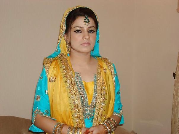 11P Lovely Desi girls