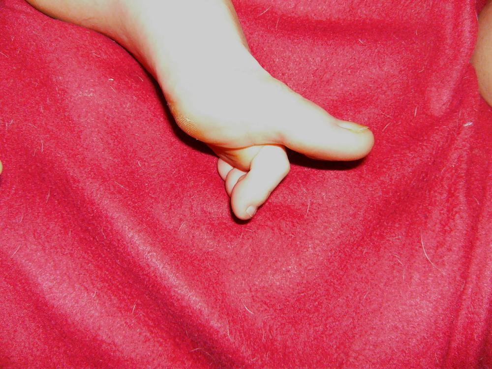 7P Maria 's Feet - Foot model spread flexible toes smooth soles