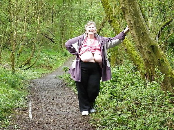 19P Saggy tits 93.