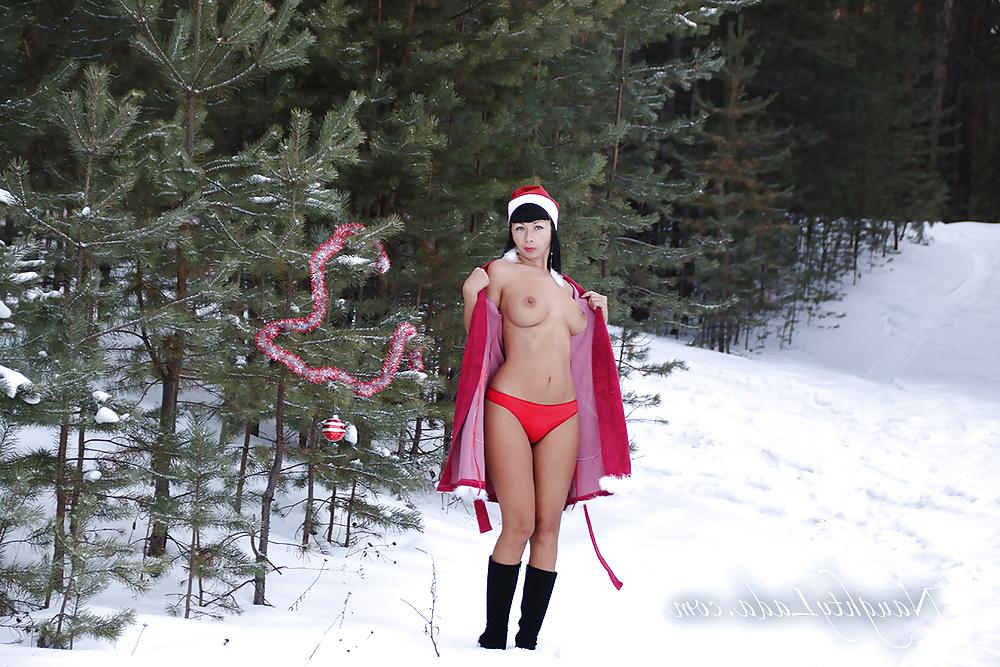 8P Happy Holidays