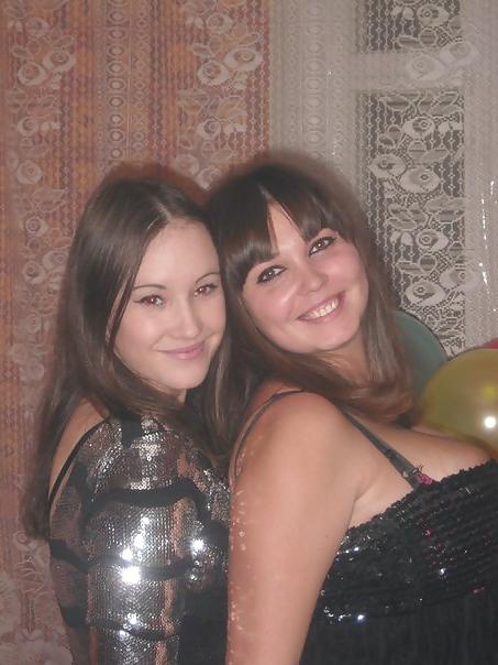 10P Busty Russian Woman 2048