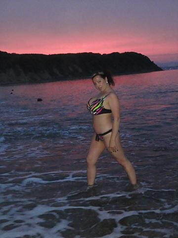 17P Busty Russian Woman 2046