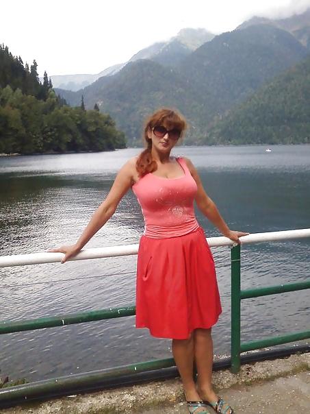 9P Busty Russian Woman 2062