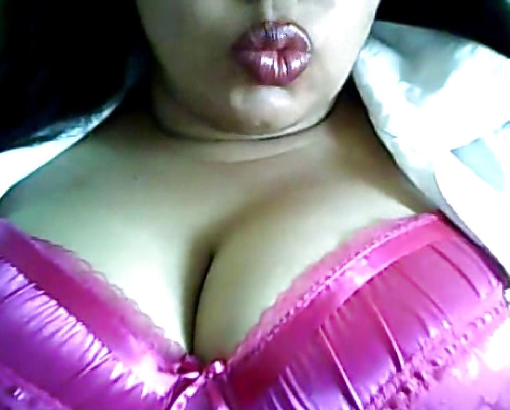 9P Desi indian webcam mature