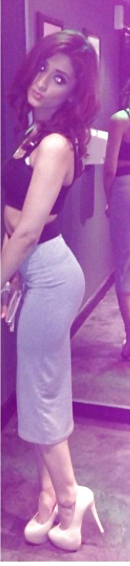 25P DESI SLUTS PLEASE COMMENT DIRTY AND DEGRADE  xxx