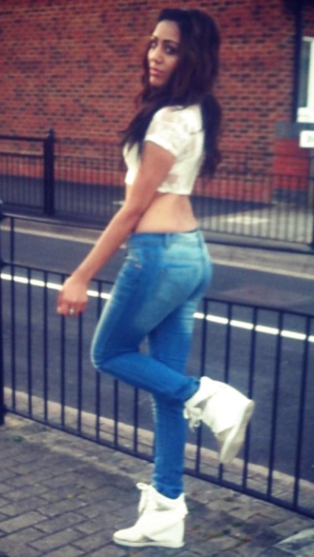 25P DESI SLUTS PLEASE COMMENT DIRTY AND DEGRADE  xxx